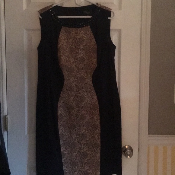 Black and gold sleeveless dress - Picture 1 of 2